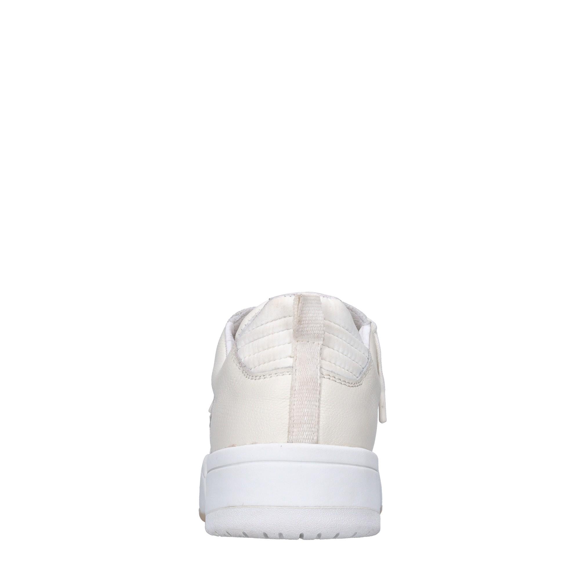 Sneakers in pelle e tessuto 