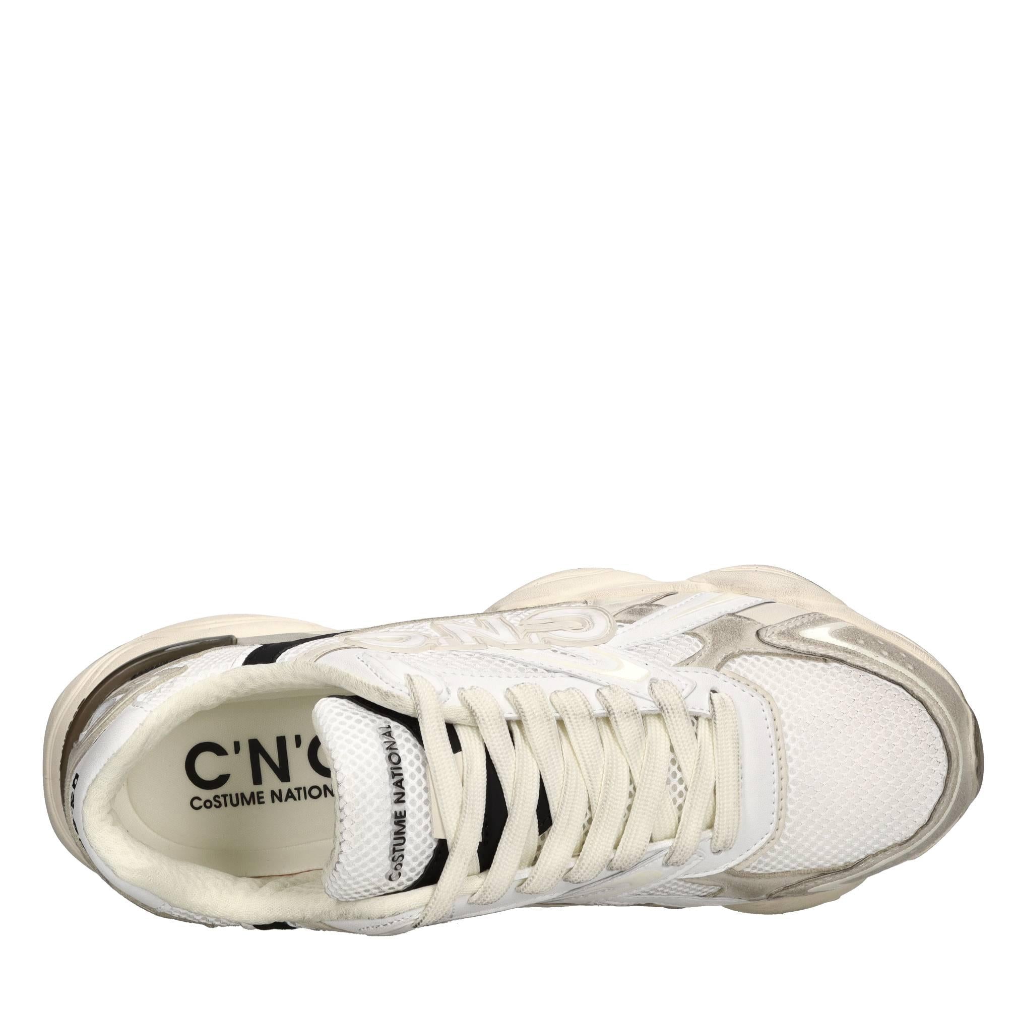 Sneakers in camoscio e tessuto 