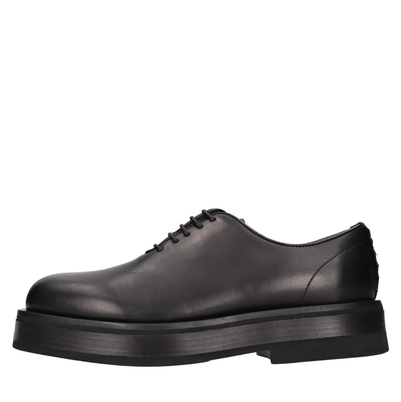 Stringate in pelle 