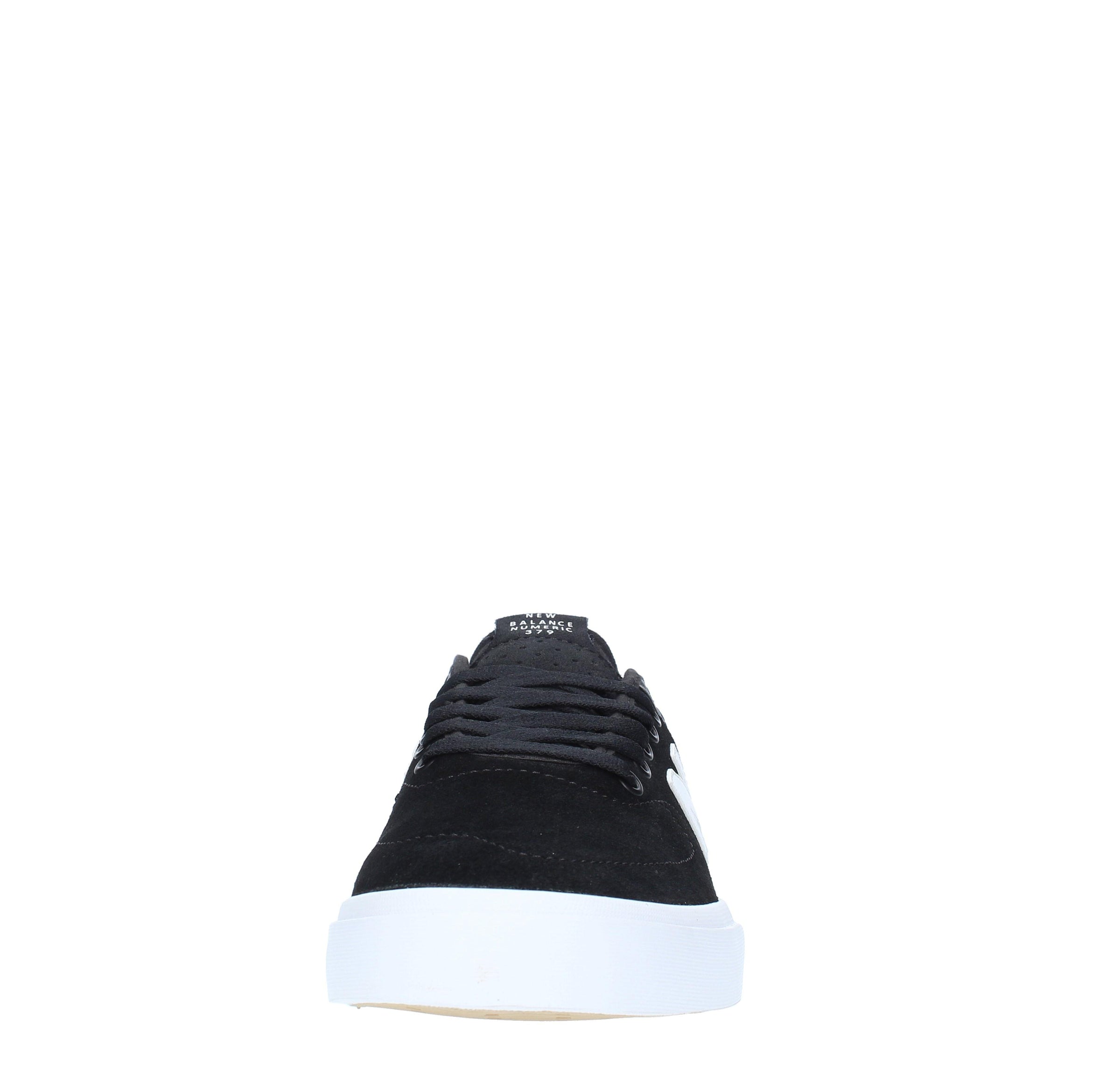 Sneakers in camoscio e tessuto 