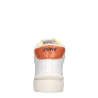Sneakers in pelle e tessuto 