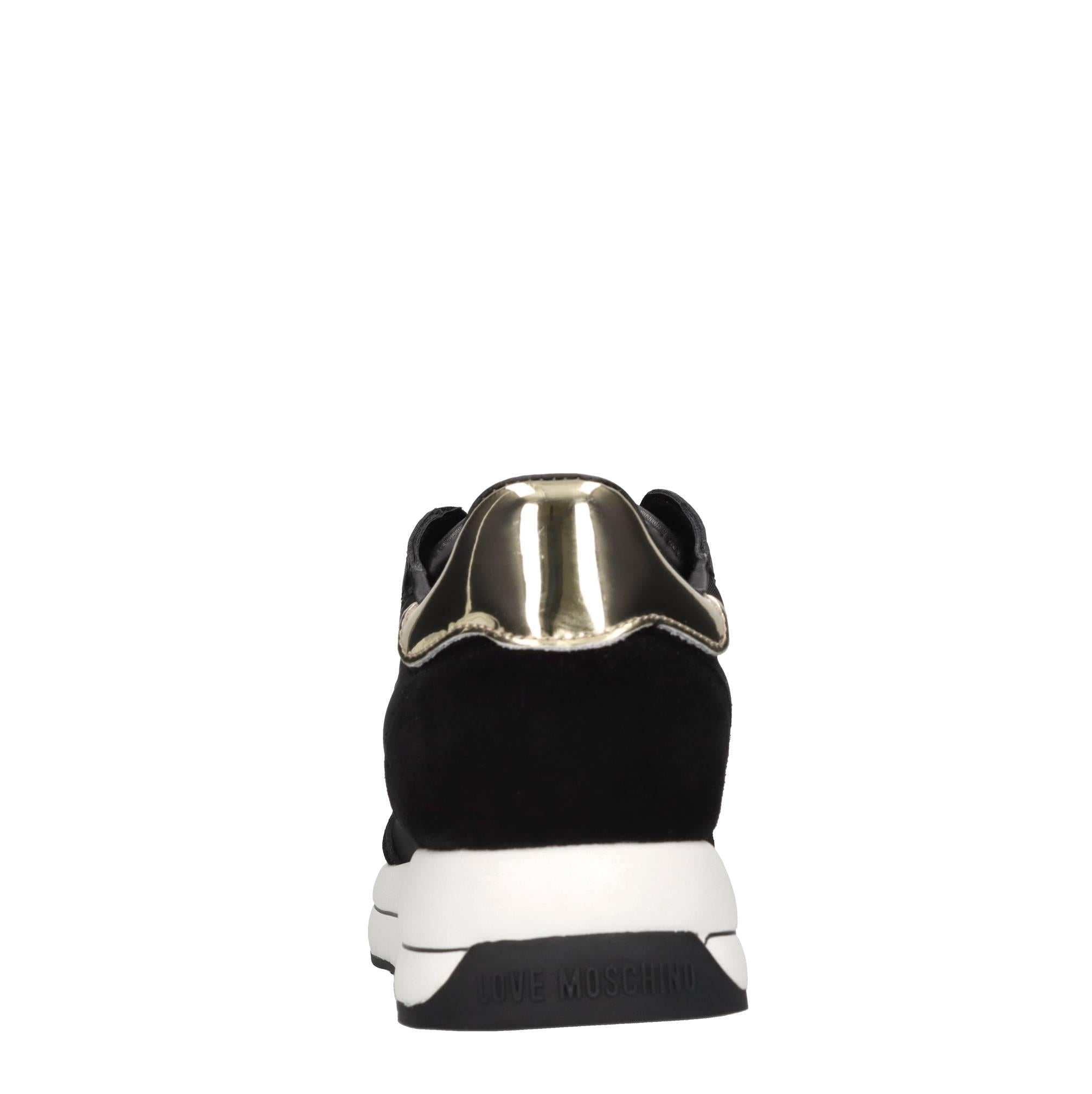 Sneakers in pelle tessuto ed ecopelle 