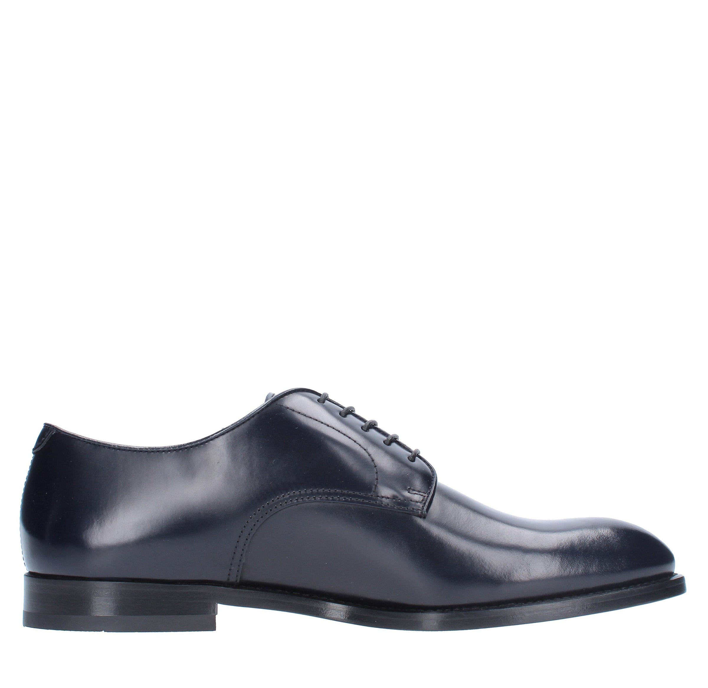 Stringate in pelle 