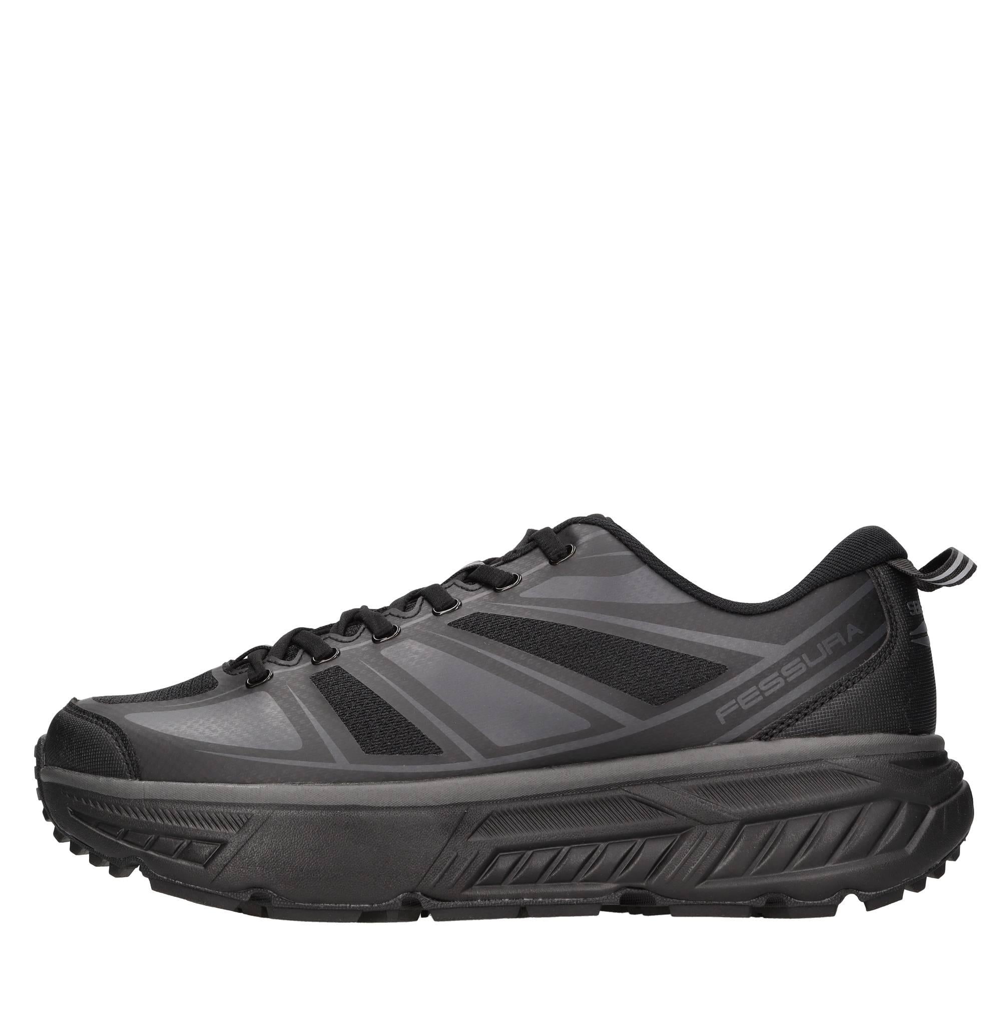 Sneakers modello in tessuto tecnico con inserti in gomma 