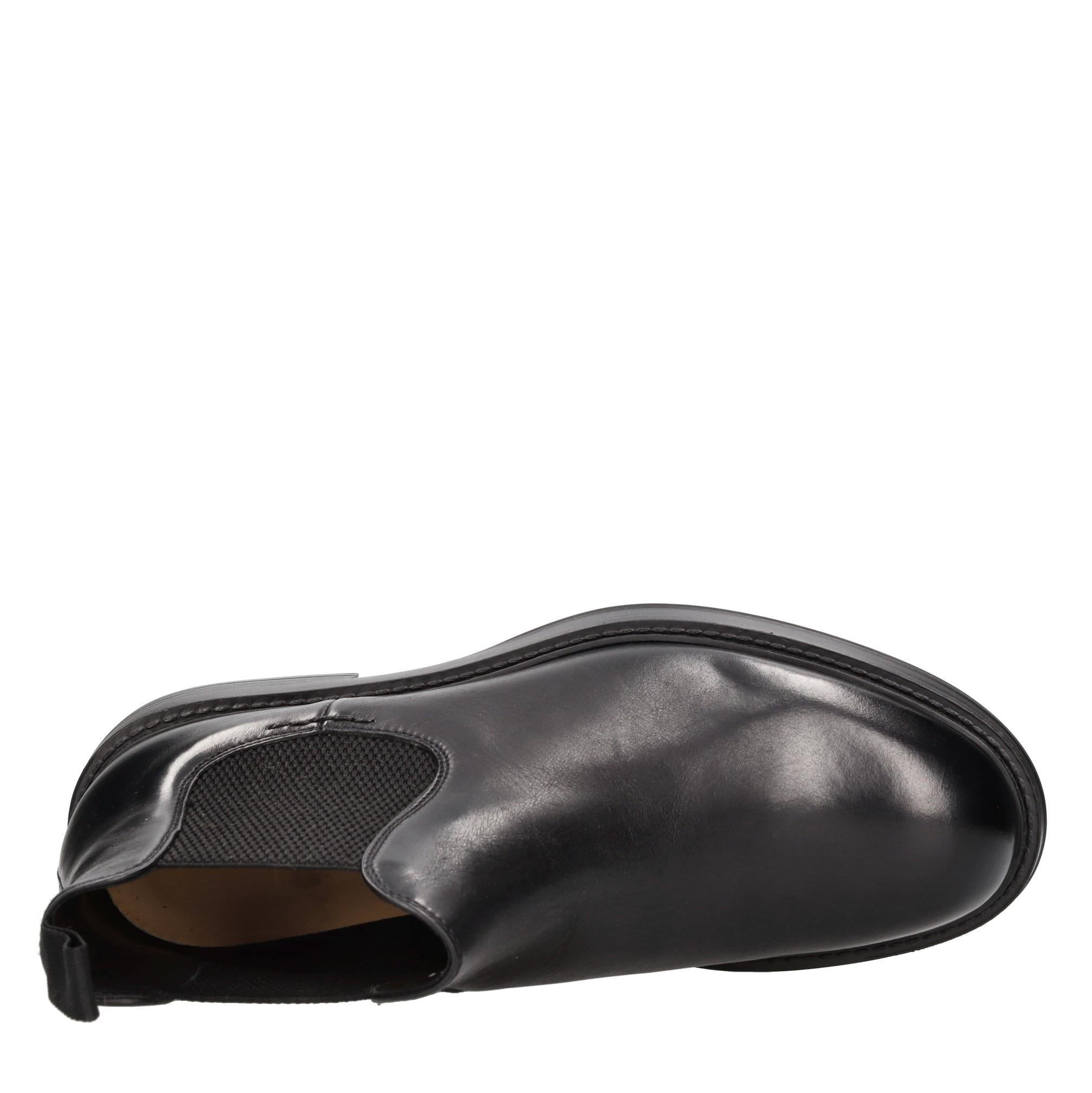 Stivaletti beatles modello TRIUMPH in pelle 