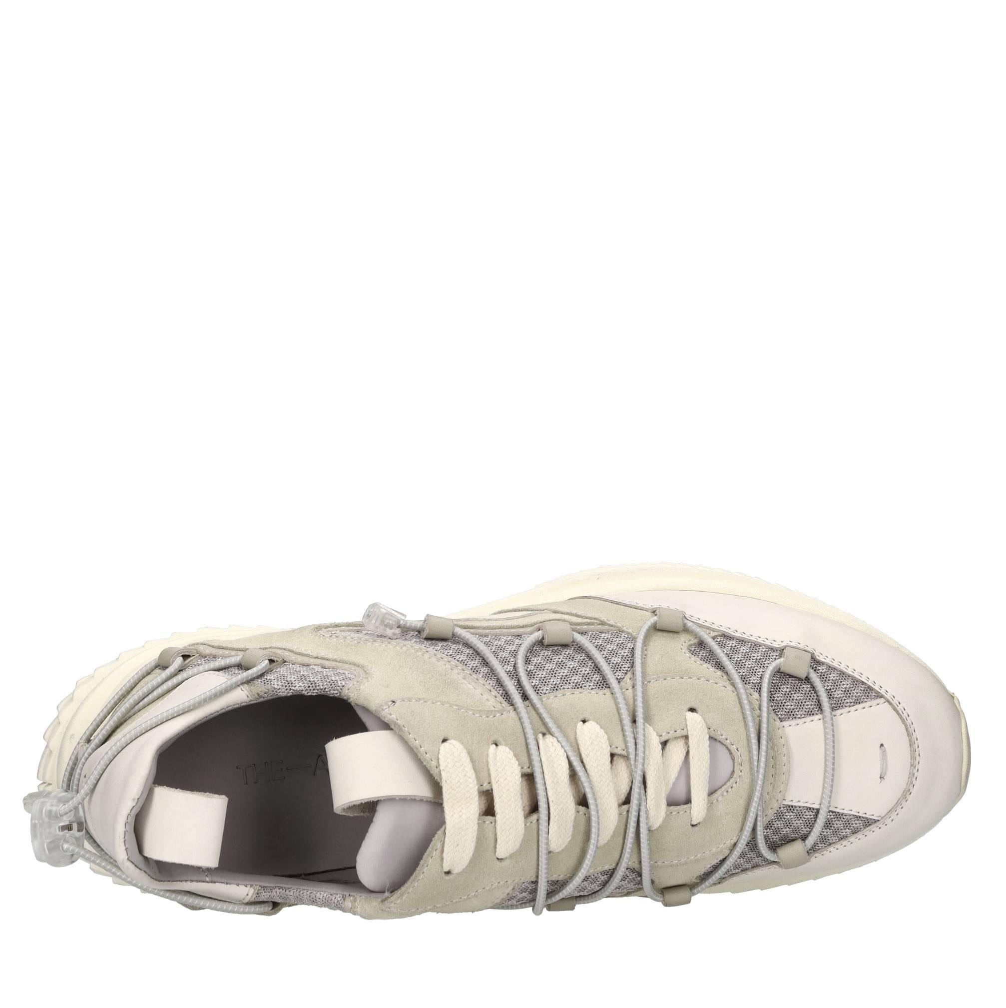 Sneakers in camoscio e pelle 