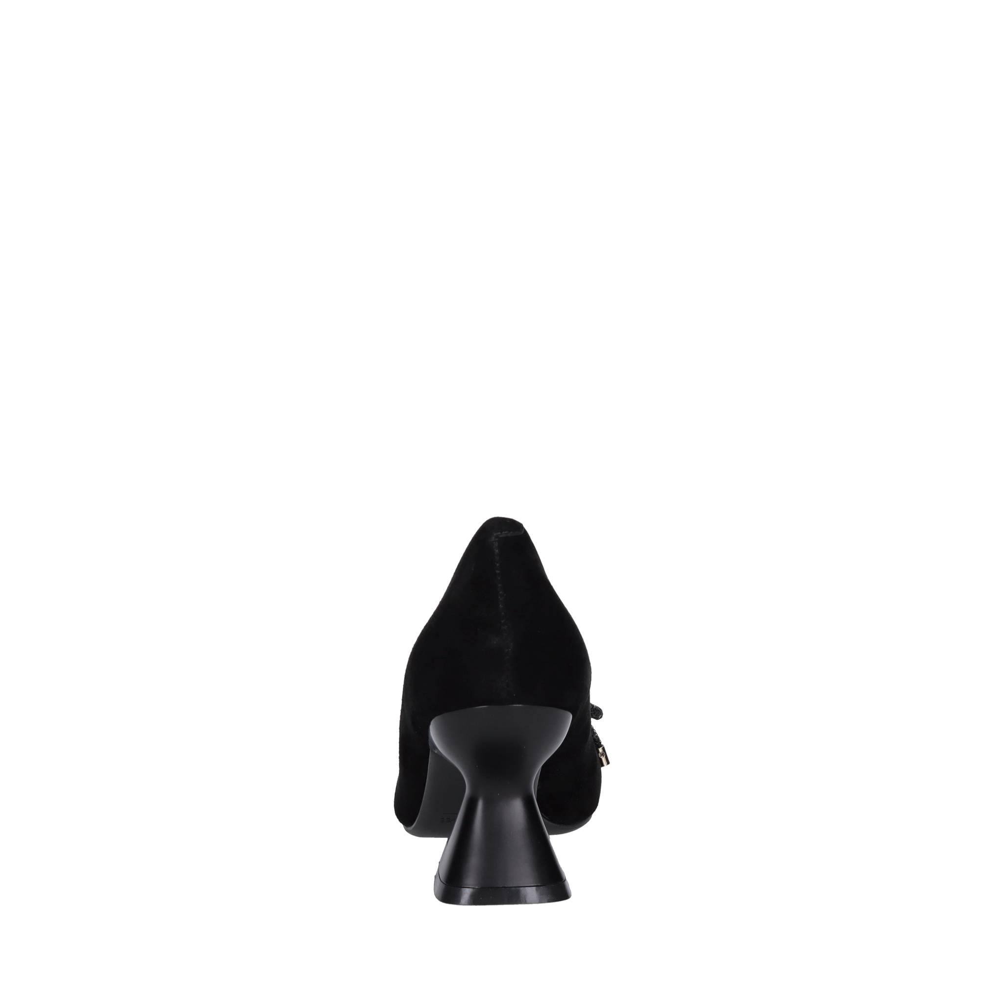 Décolleté in camoscio 