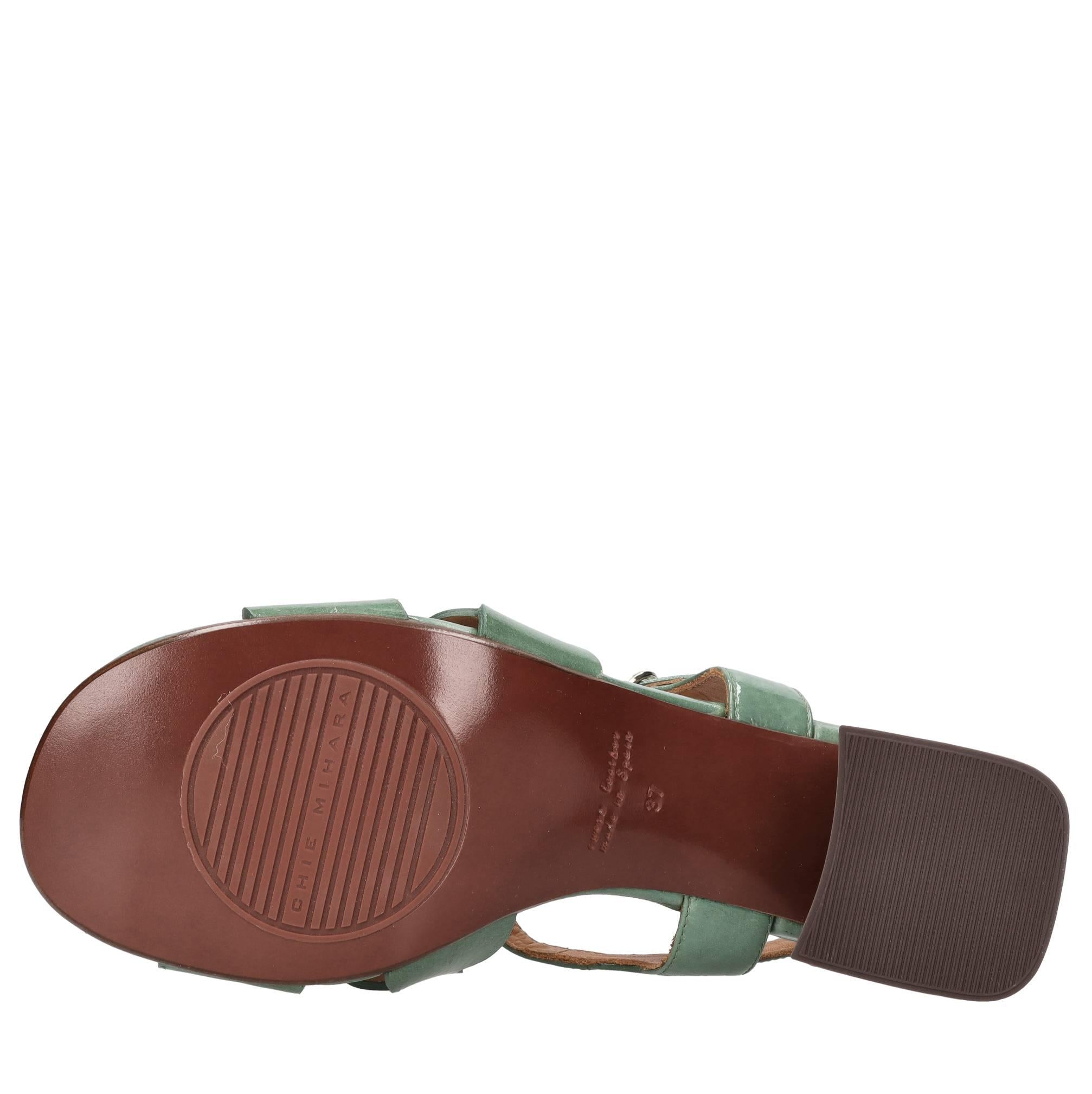 Sandali modello LAIZA in pelle 