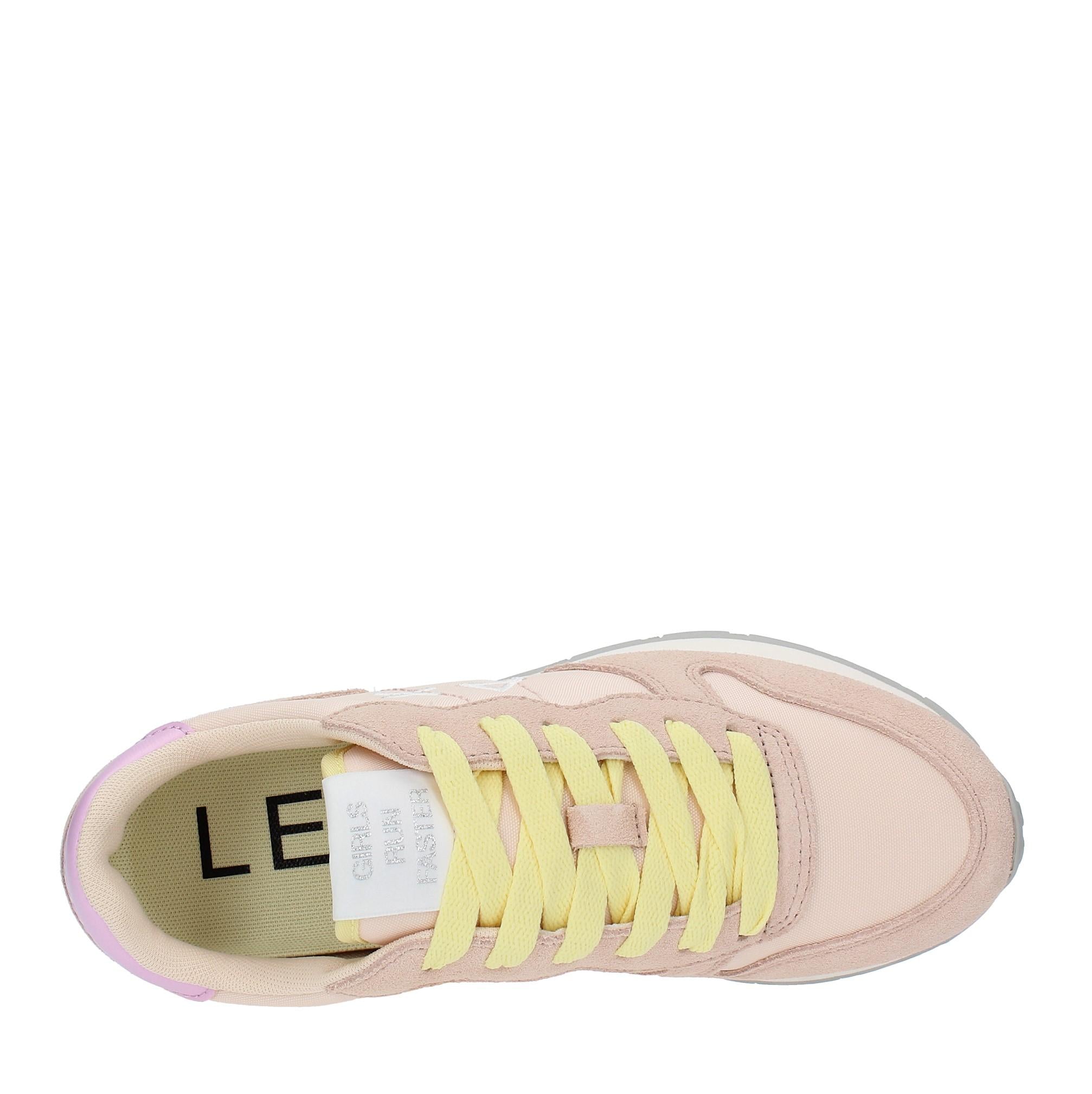 Sneakers in camoscio e tessuto 