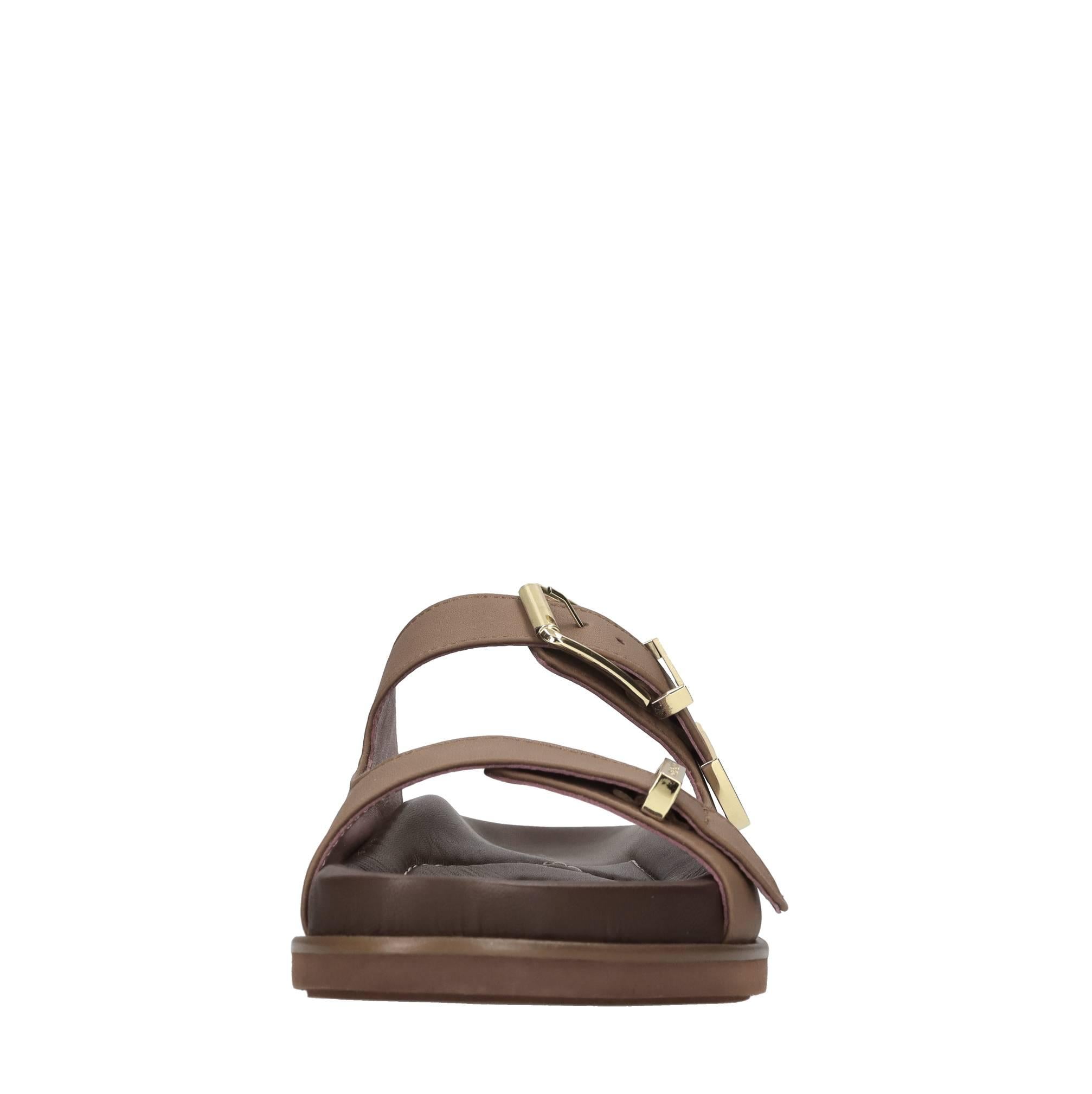 Flat in pelle 
