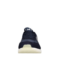 Sneakers in camoscio, ecopelle e tessuto 