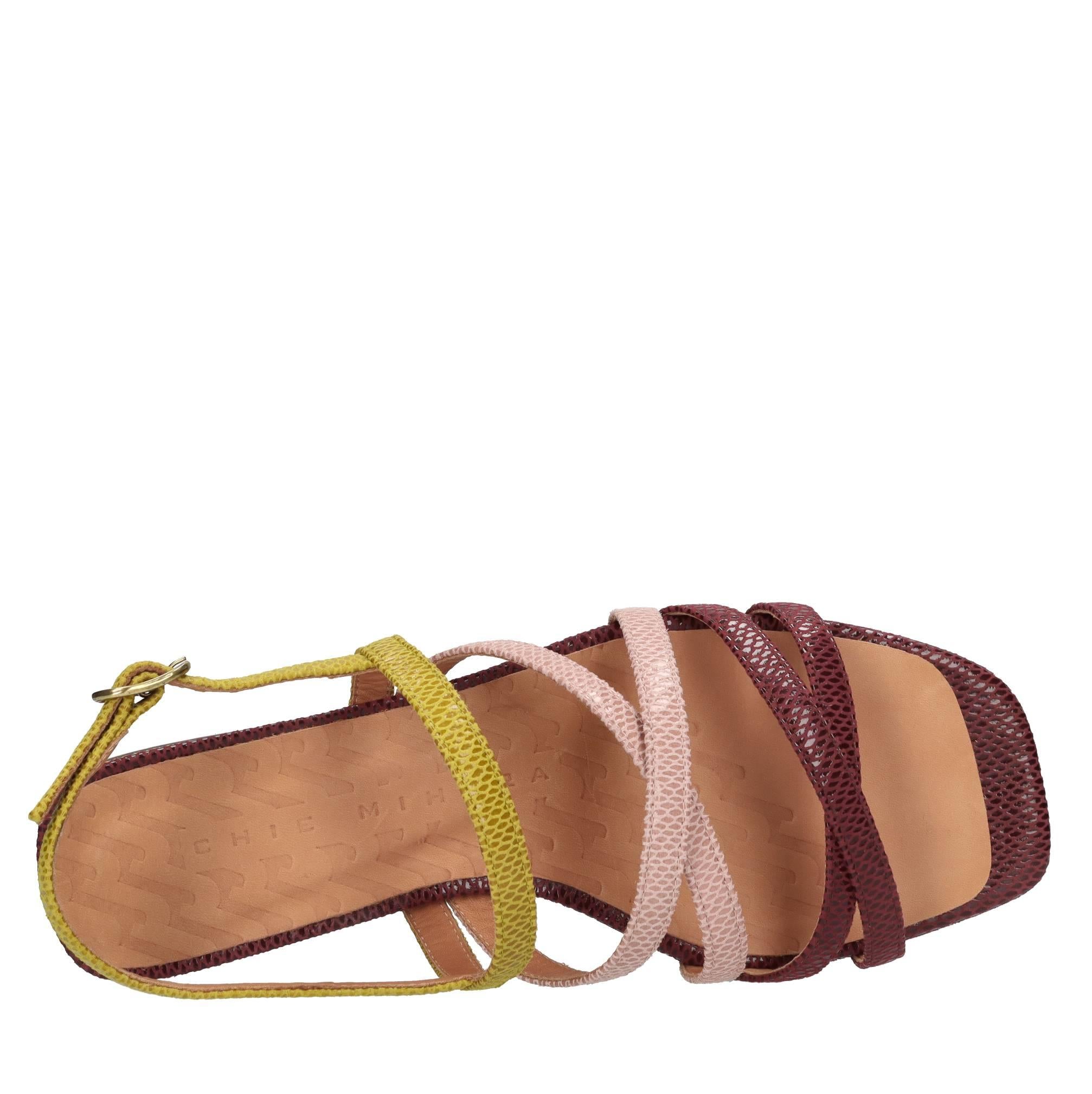 Sandali flat in pelle 