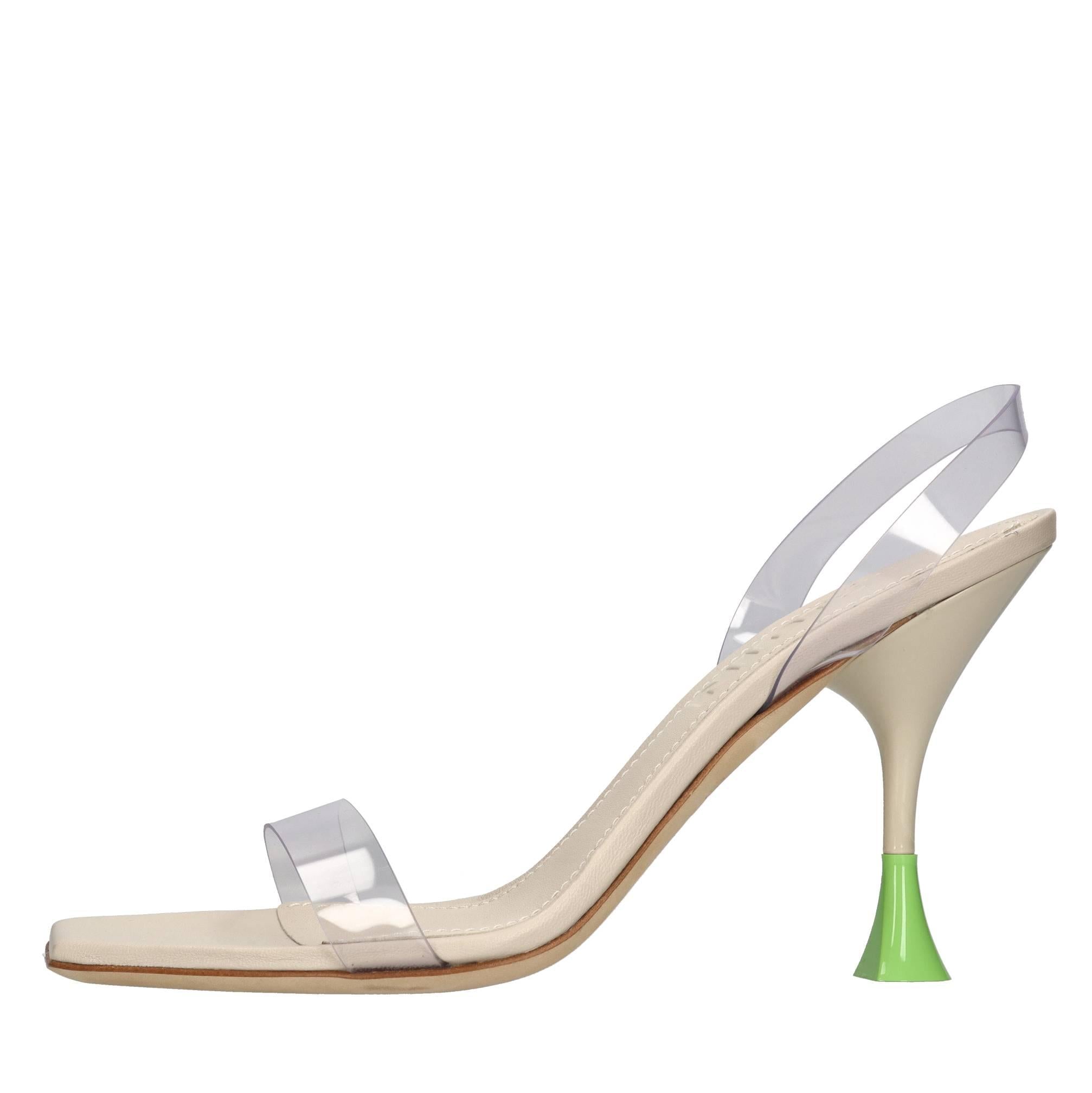 Sandali in plexi 