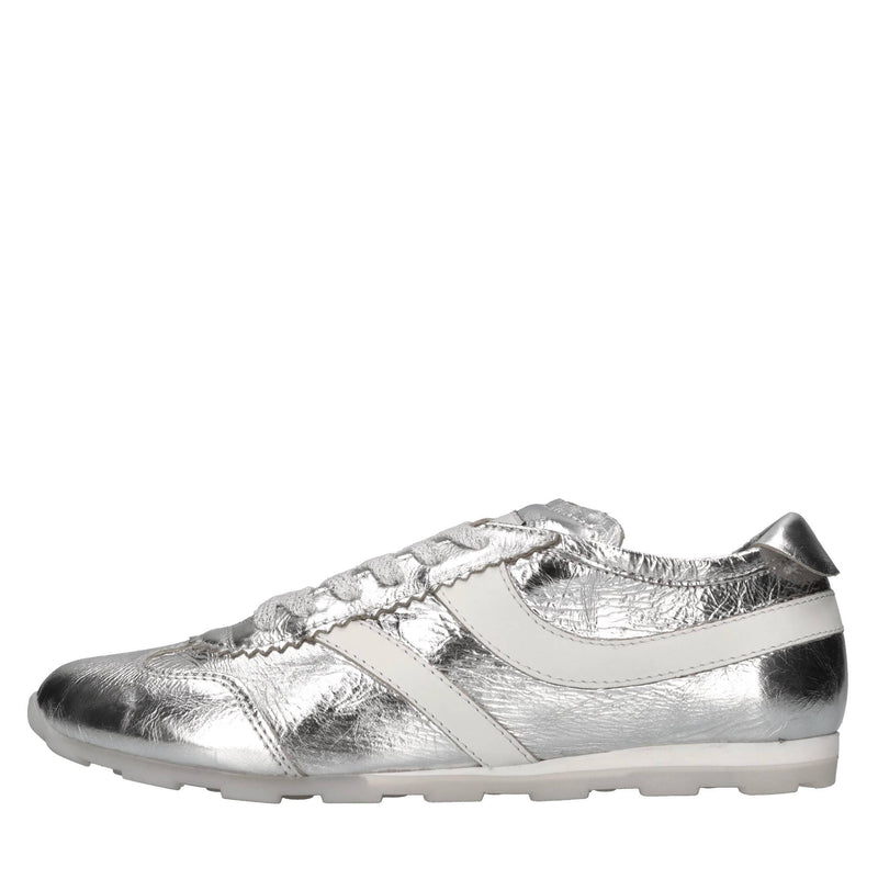 Sneakers in pelle 
