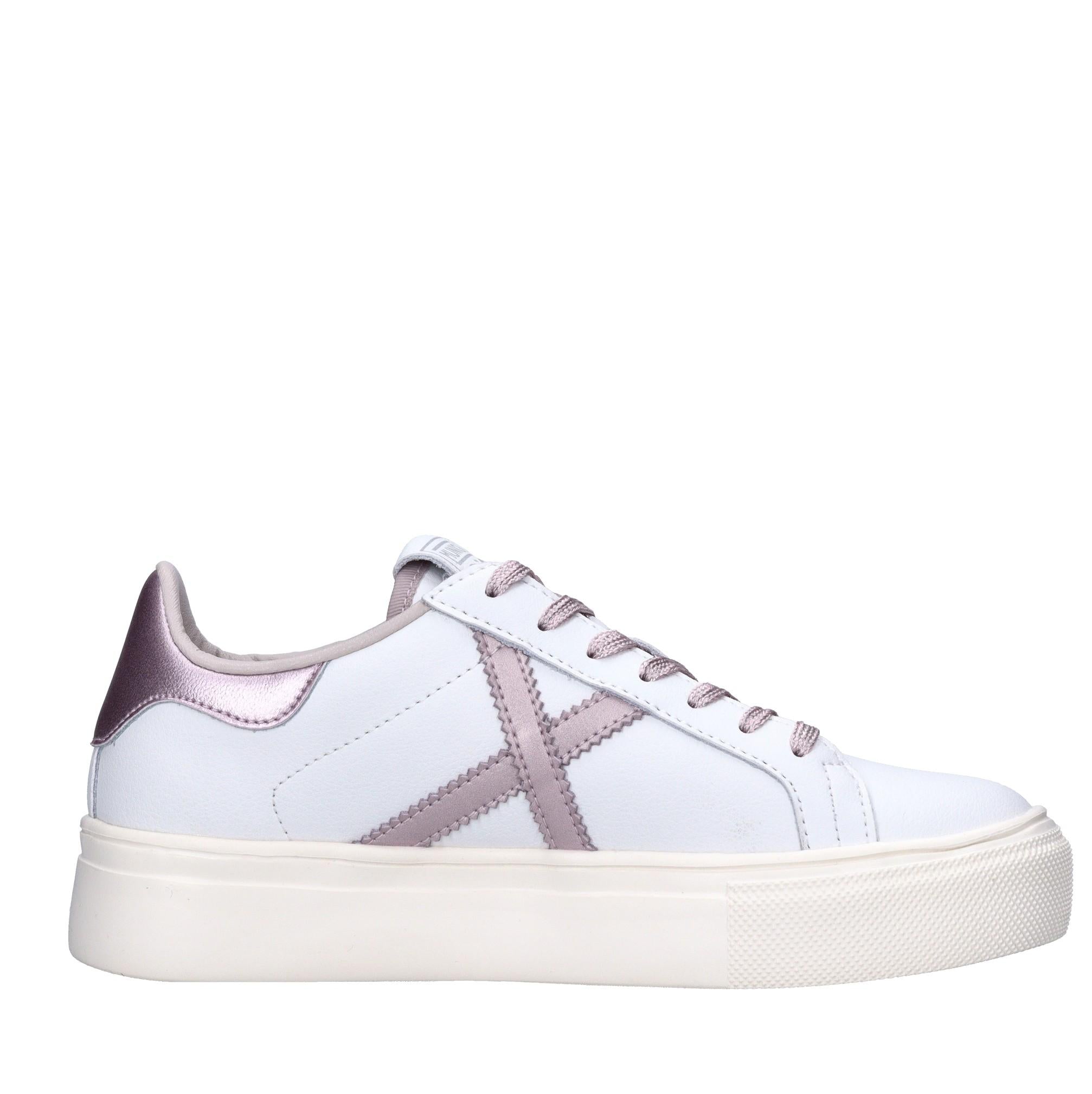 Sneakers in pelle e ecopelle 