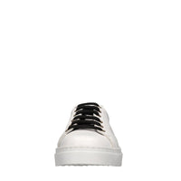 Sneakers modello IRIS in pelle 