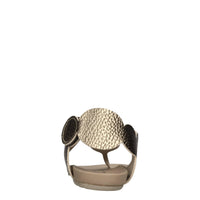 Sandali flat in pelle. 