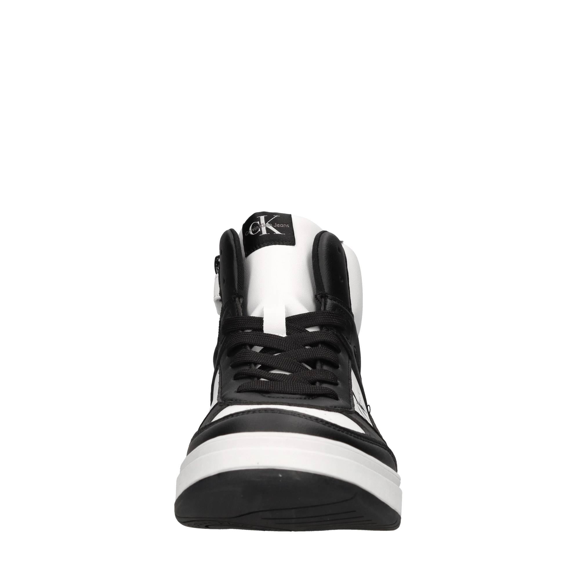 Sneakers in ecopelle e tessuto 