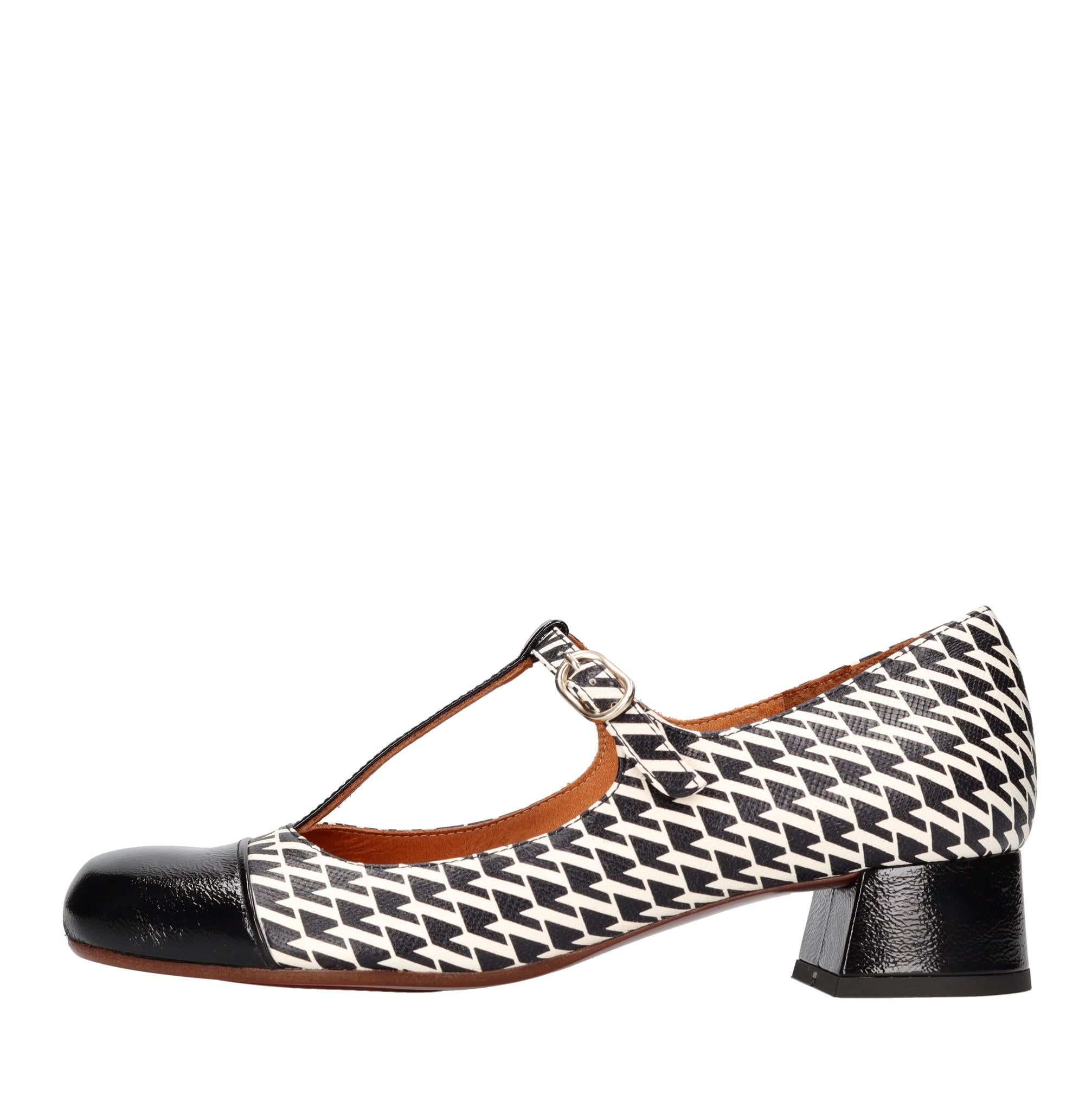 Décolleté modello REVITA45 in pelle con motivo geometrico 