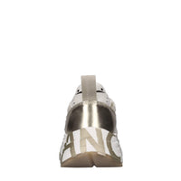 Sneakers in camoscio e tessuto con paillettes 