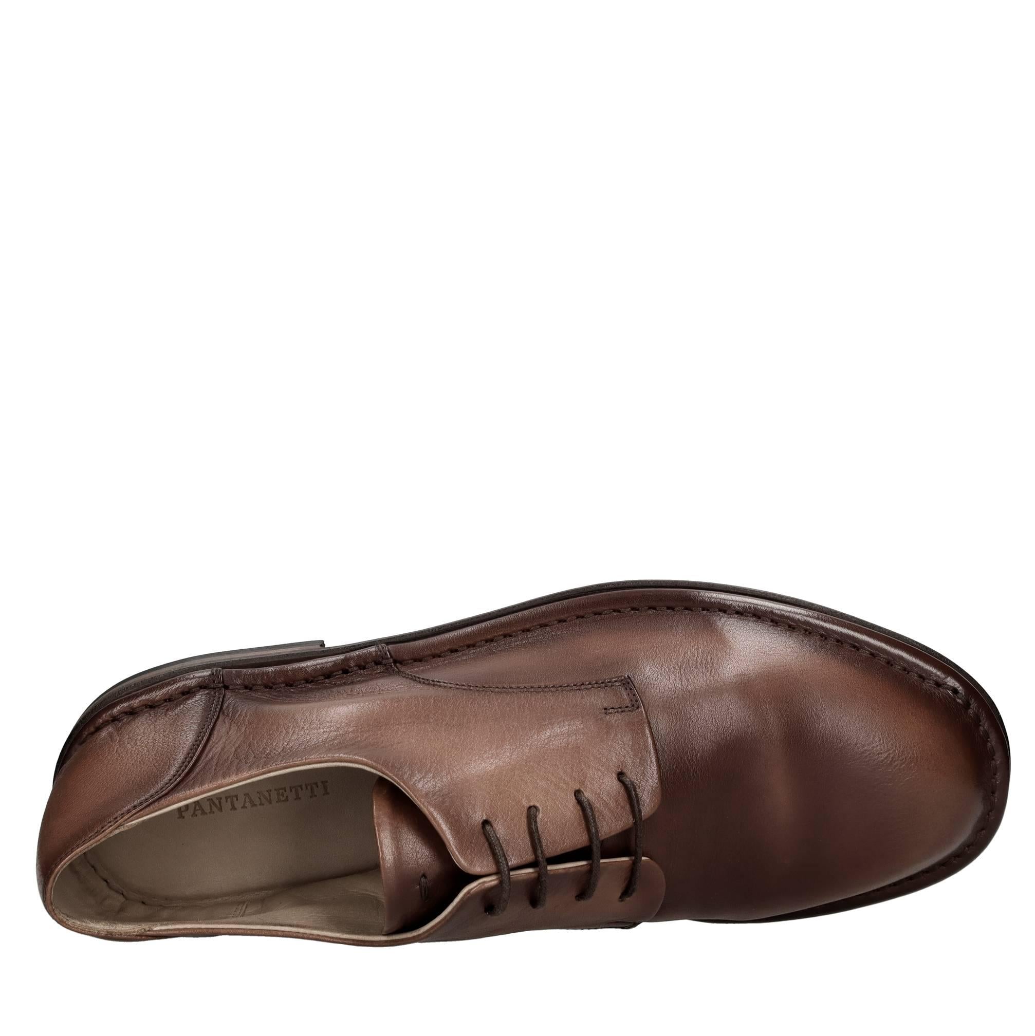 Stringate in pelle 