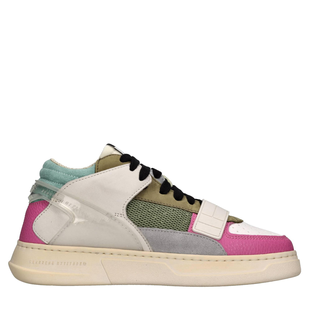 Sneakers modello MAD W in camoscio e tessuto 