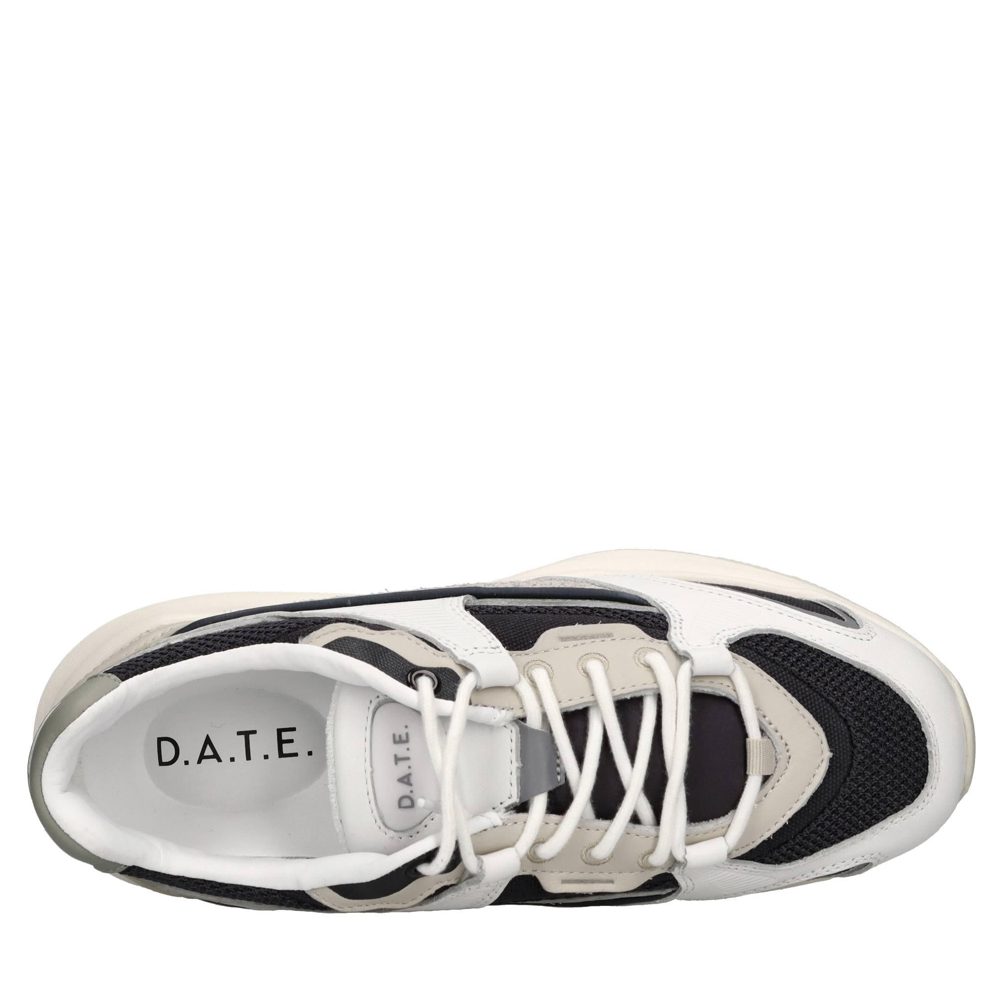 Sneakers in pelle e tessuto 
