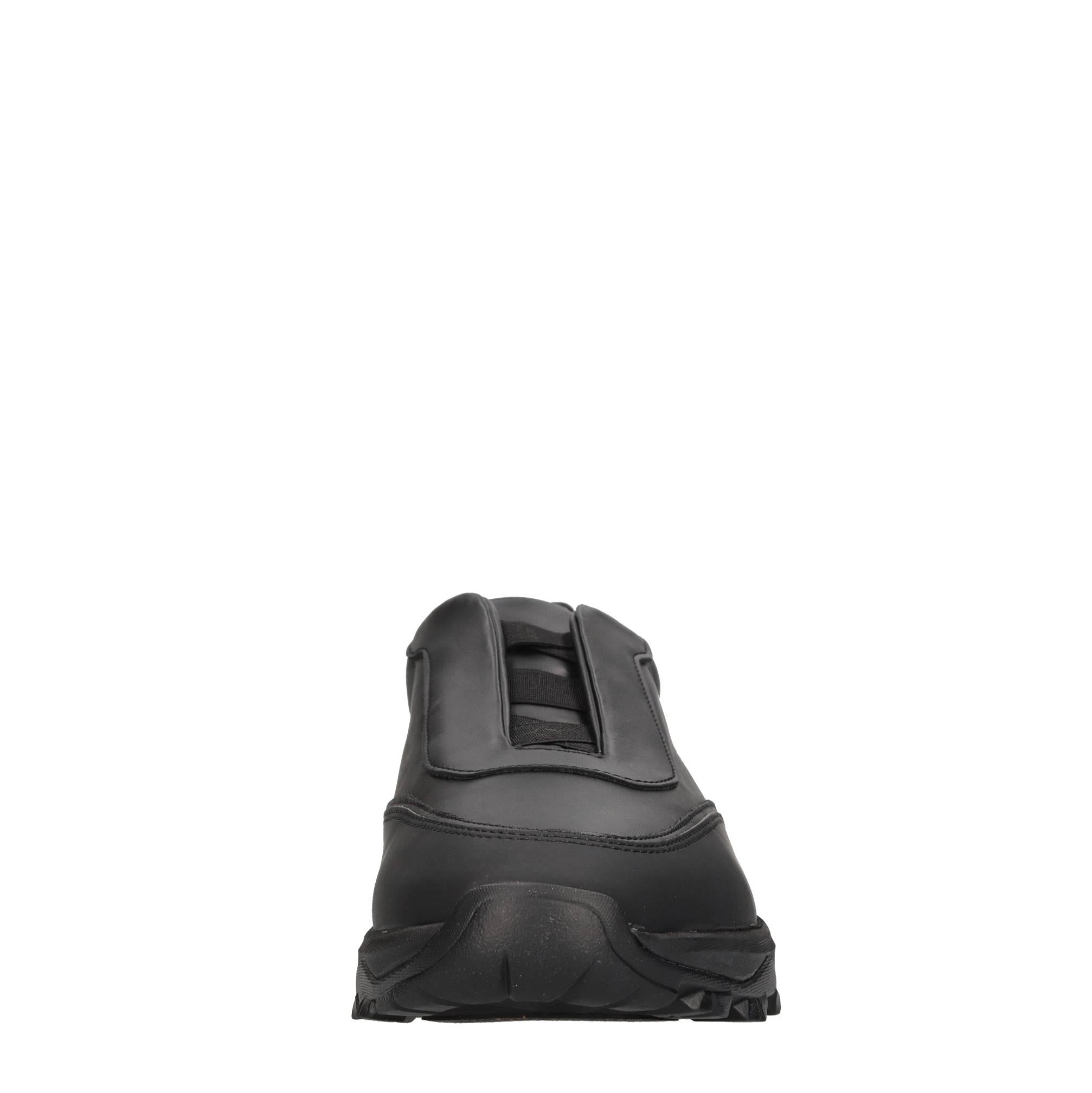 Sneakers in pelle 