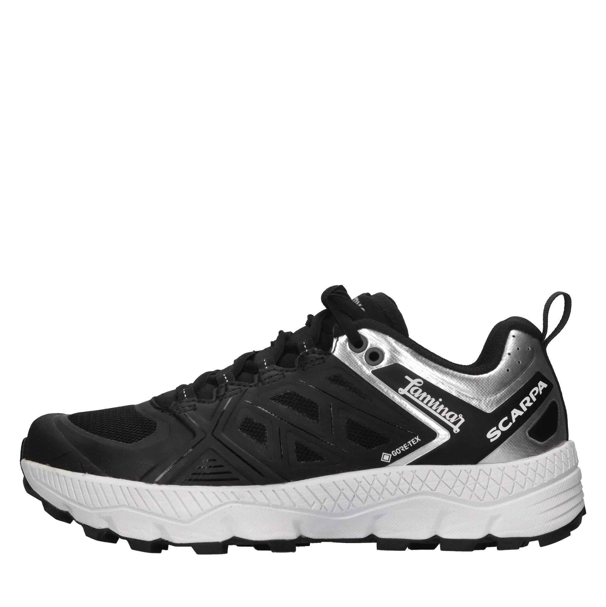 Sneakers in tessuto tecnico 
