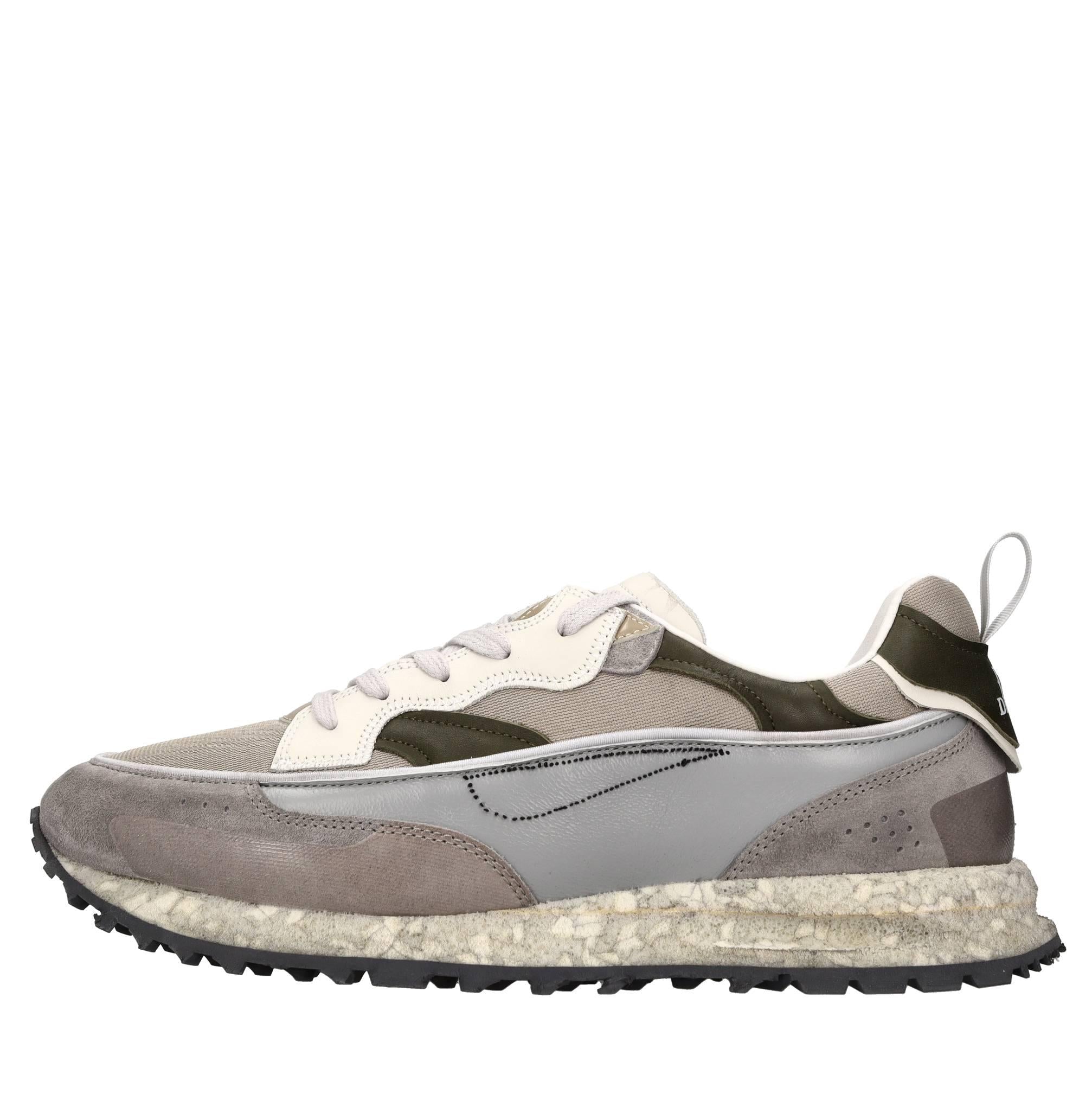 Sneakers in pelle e tessuto 