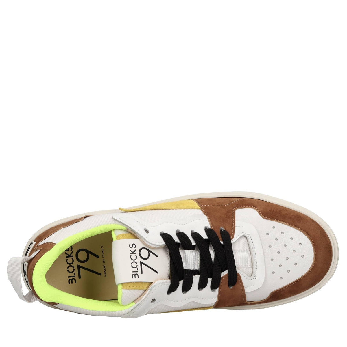 Sneakers in camoscio e tessuto 