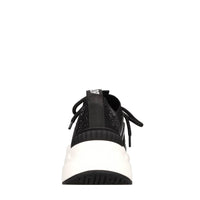 Sneakers in pelle e tessuto 