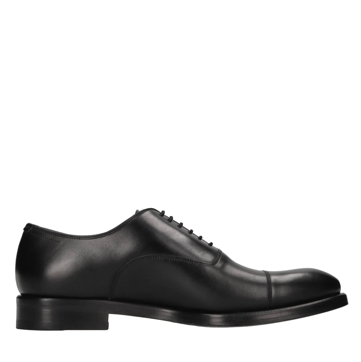 Stringate in pelle 