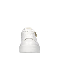 Sneakers in pelle, ecopelle ed altre materie 