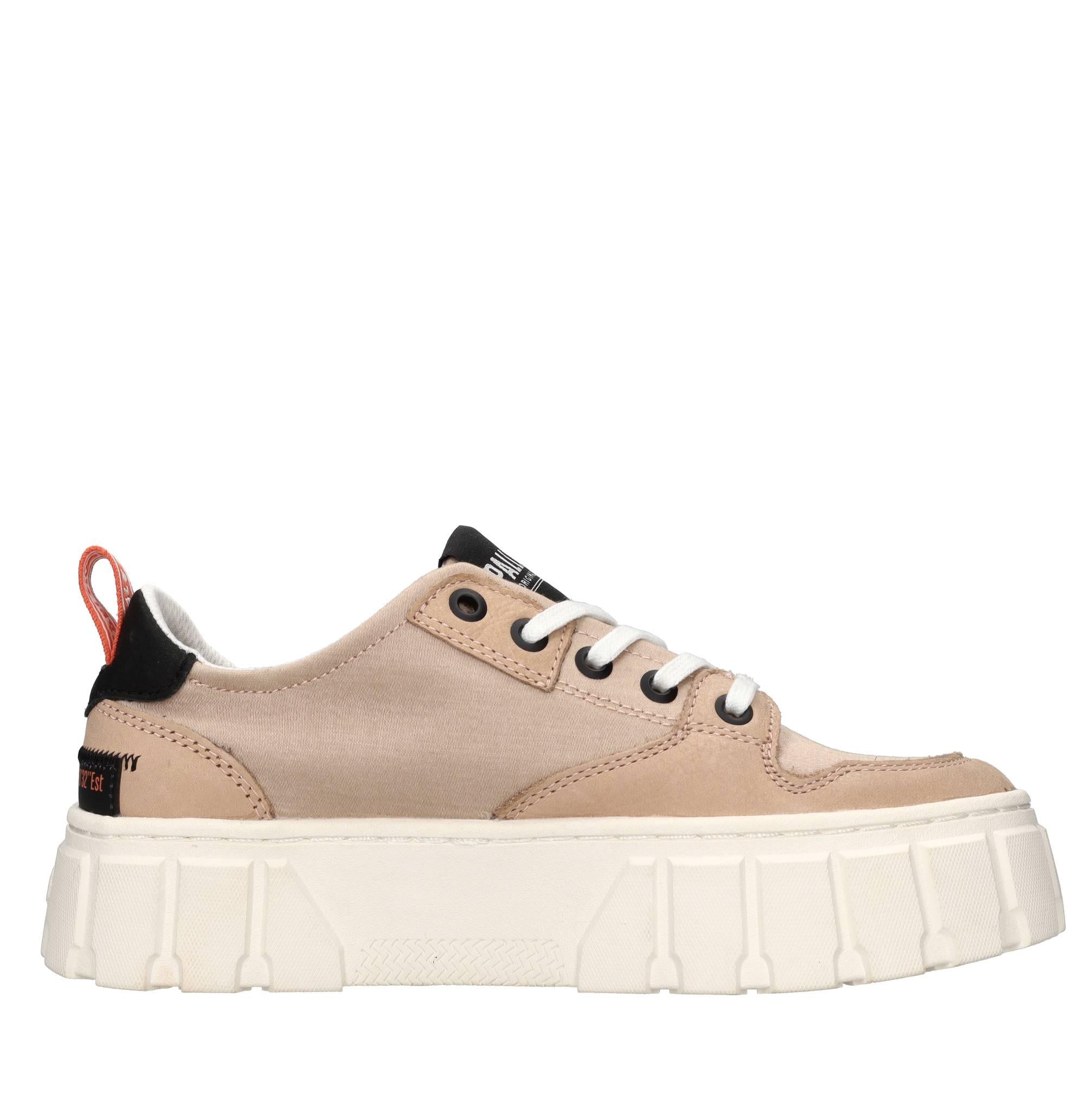 Sneakers in tessuto e pelle 