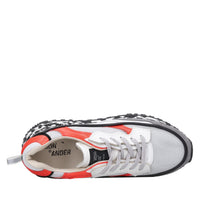 Sneakers in pelle e tessuto 