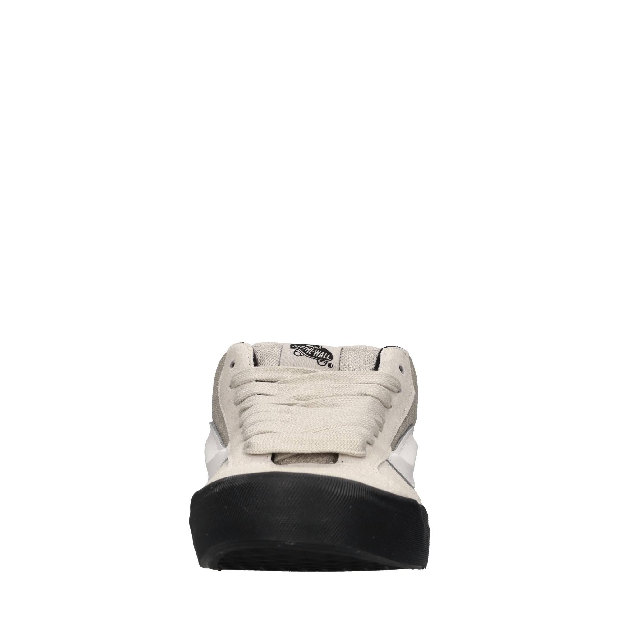 Sneakers in camoscio pelle e tessuto 