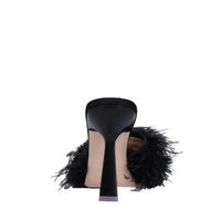 Mules in raso e piume 