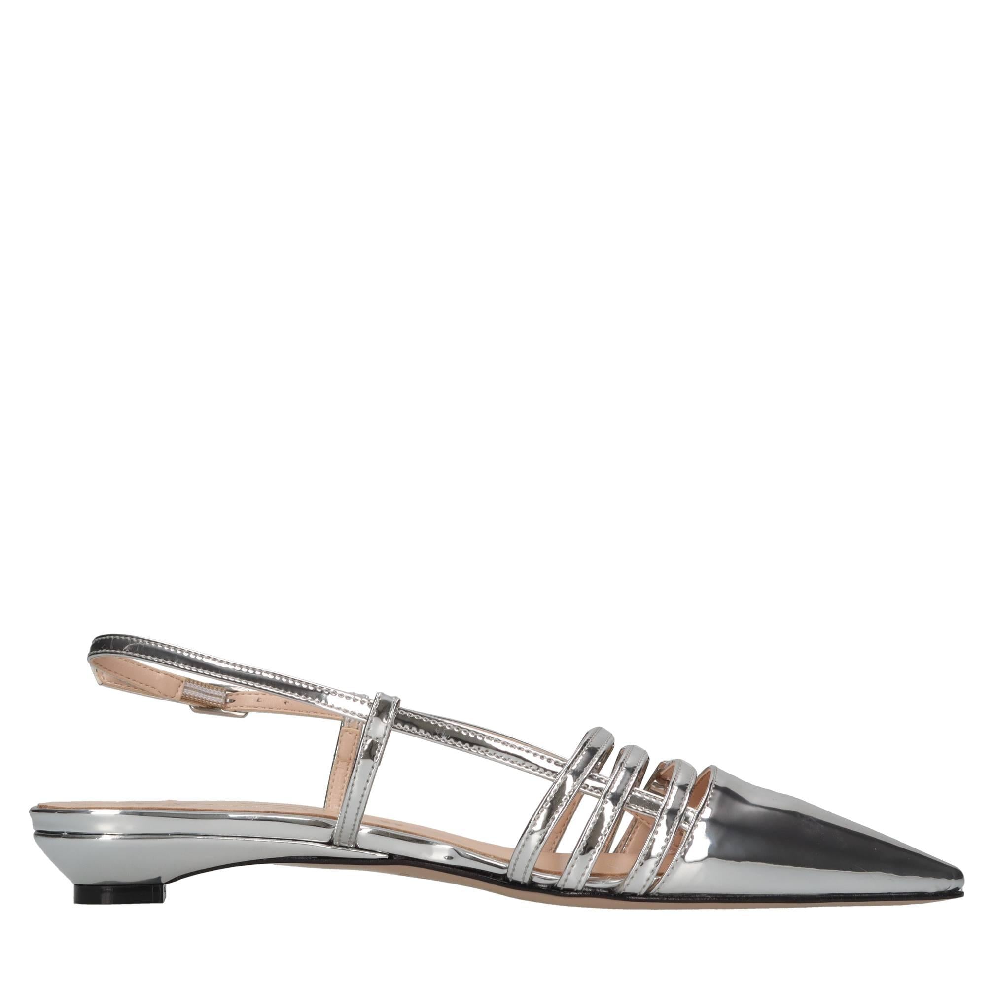 Ballerine slingback in vernice 