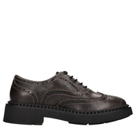 Stringate in pelle 