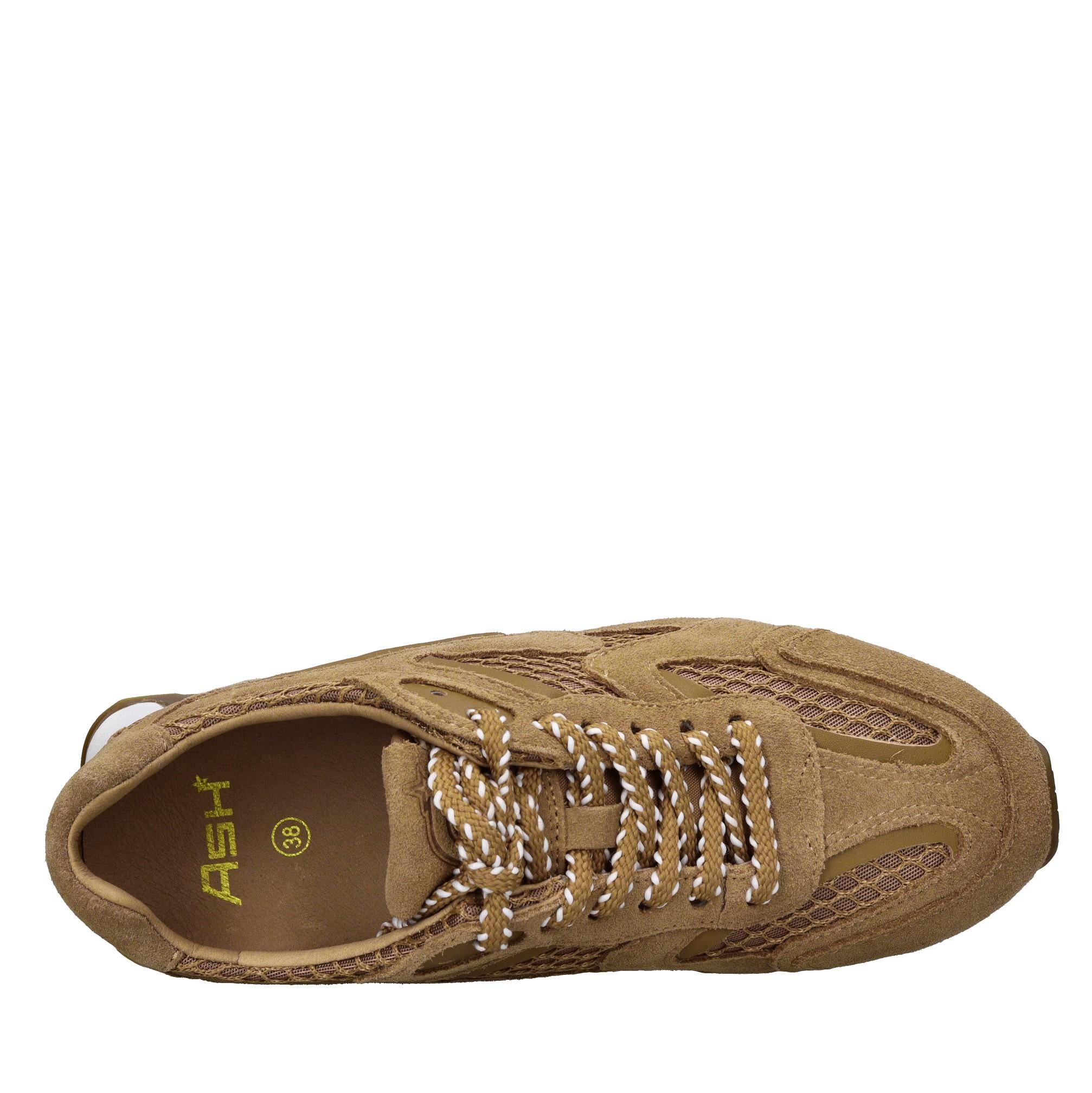 Sneakers in camoscio e tessuto 