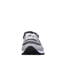 Sneakers in camoscio e tessuto 