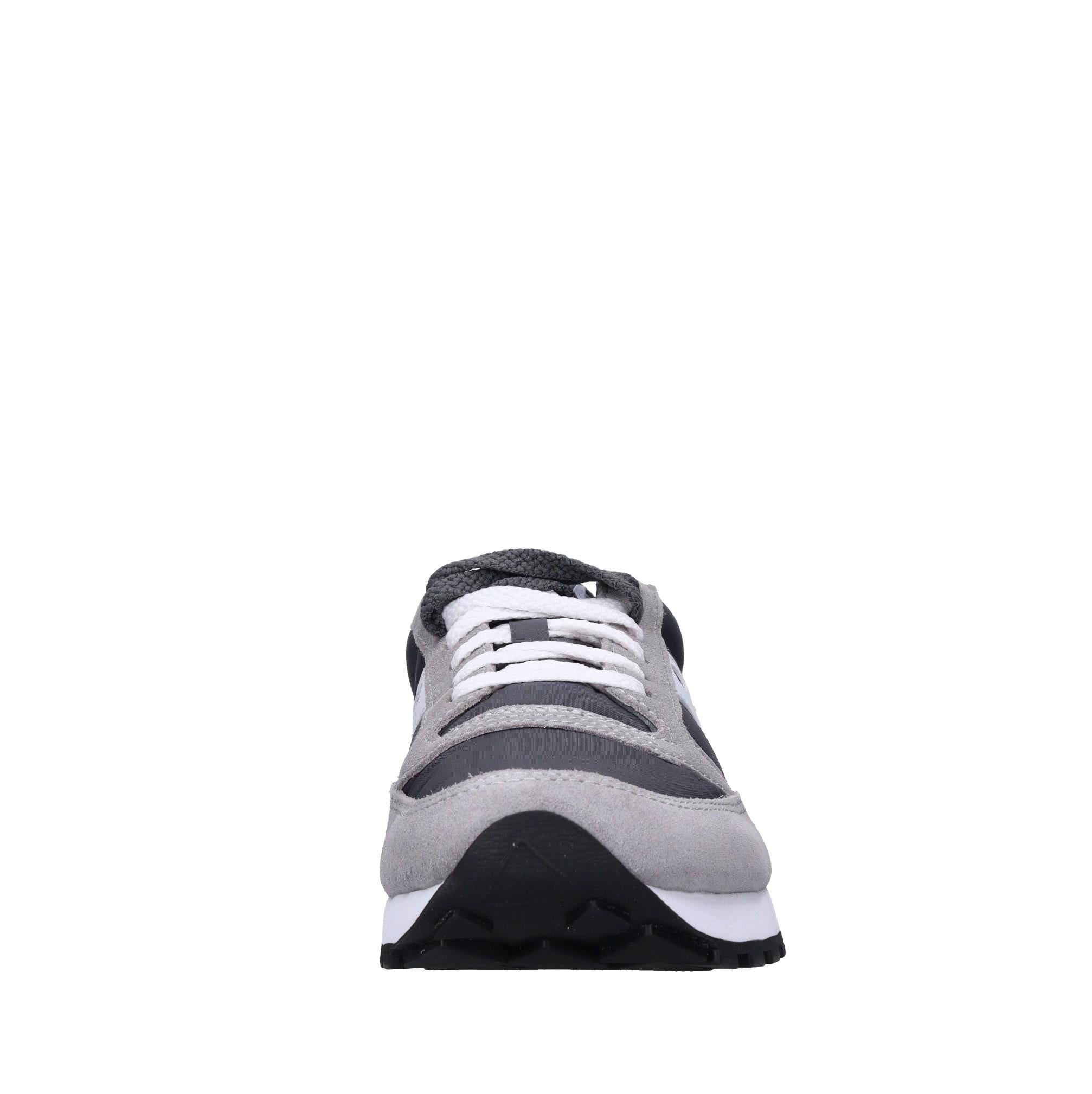 Sneakers in camoscio e tessuto 