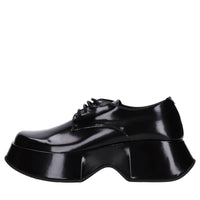 Stringate in pelle 