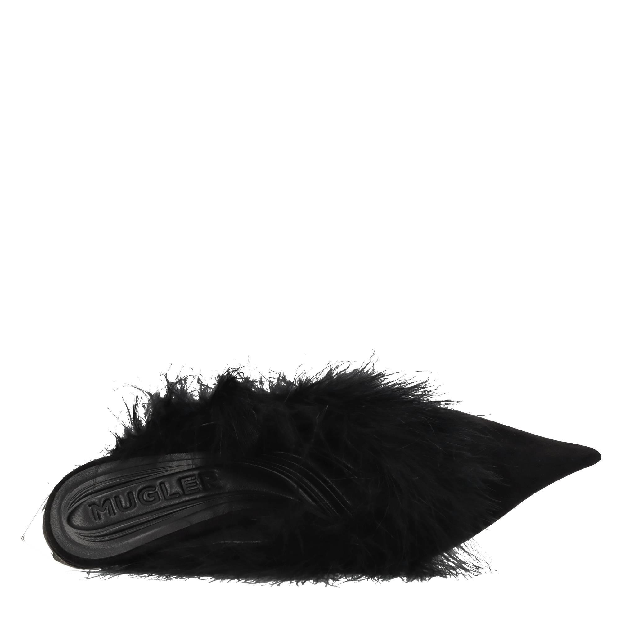 Mules in camoscio con rifiniture in piume di marabù 
