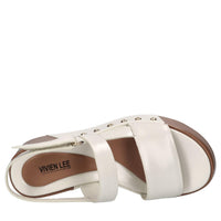 Sandali in pelle e borchie 