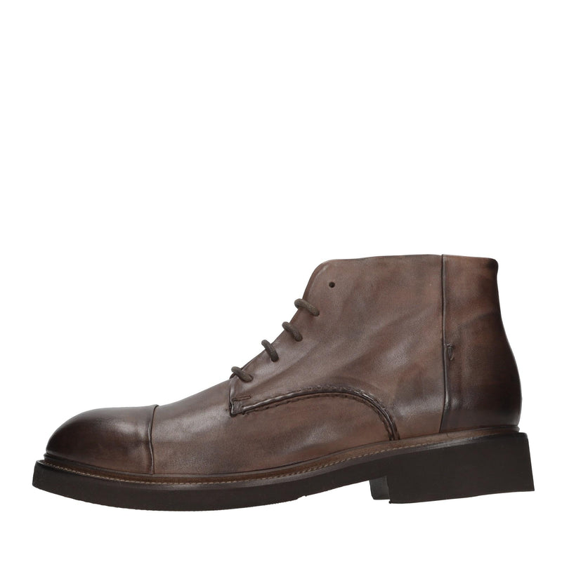 Polacchine in pelle modello 36526/42 in pelle 