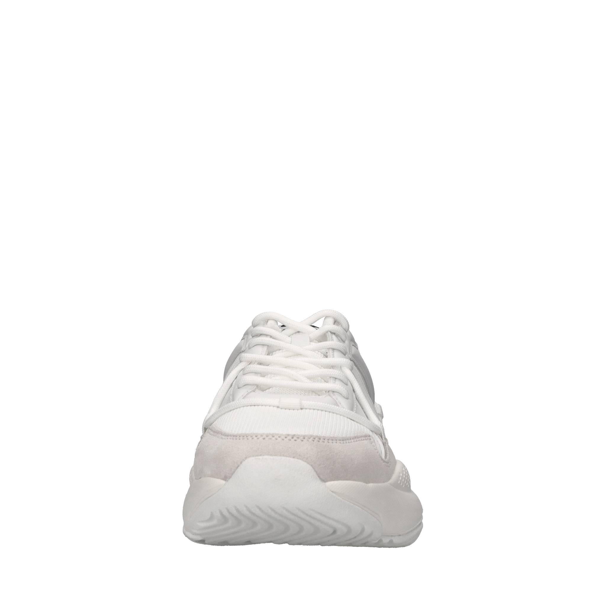 Sneakers in pelle,ecopelle e tessuto 