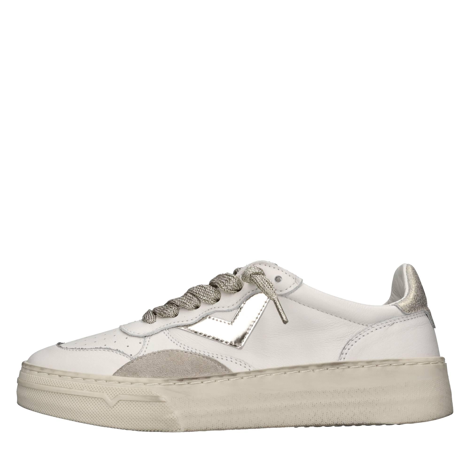 Sneakers in pelle 