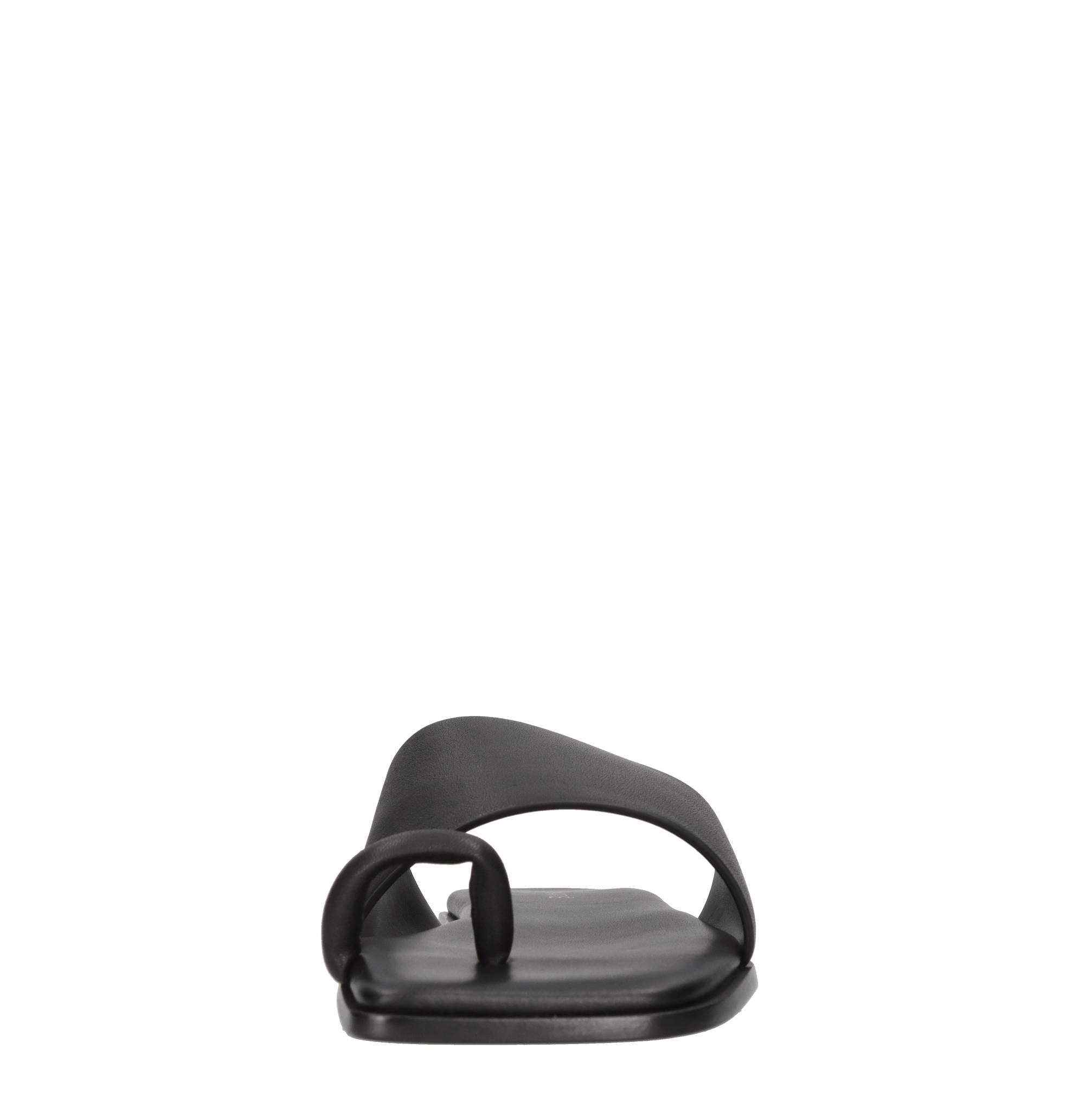 Flat in pelle 